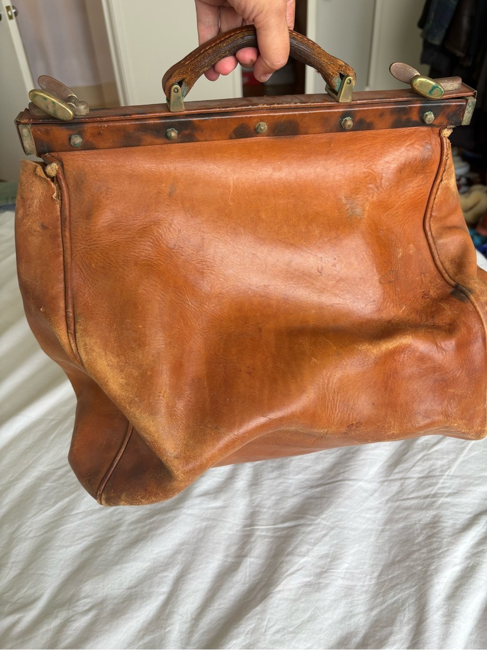 Vintage 1930s/40s Leather Gladstone Doctor Bag Prop Restoration 13x11x10.5 As Is - Picture 9 of 16